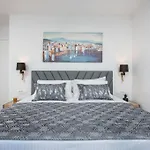 Luxury Mia With Sea View, Heated Pool And Jacuzzi