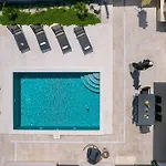Villa Luxury Mia With Sea View, Heated Pool And Jacuzzi *