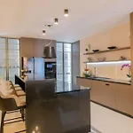 Villa Luxury Mia With Sea View, Heated Pool And Jacuzzi