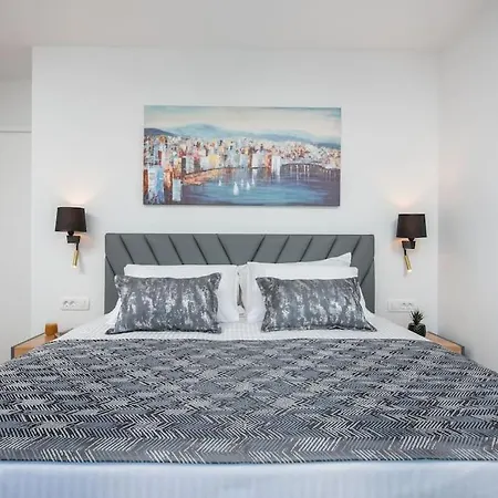 Luxury Mia With Sea View, Heated Pool And Jacuzzi